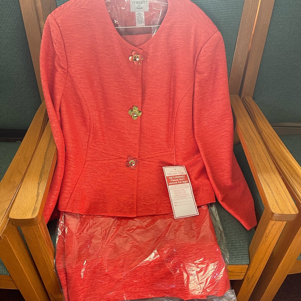 Women’s Suit